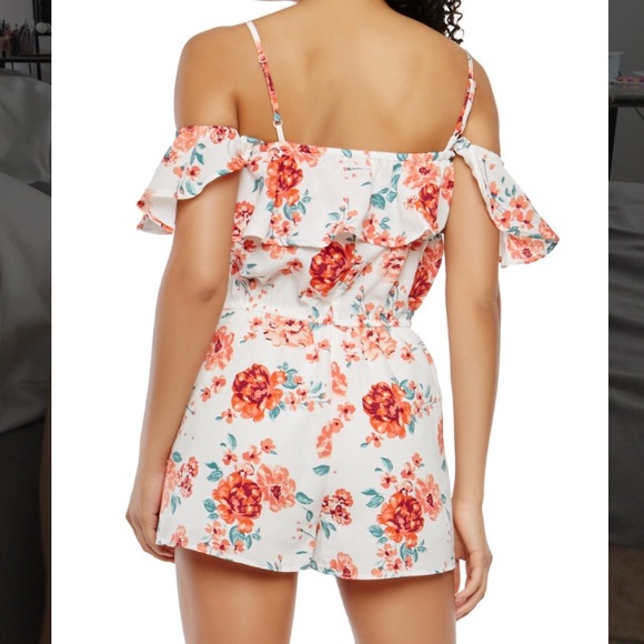 Floral Romper - Picture 2 of 5